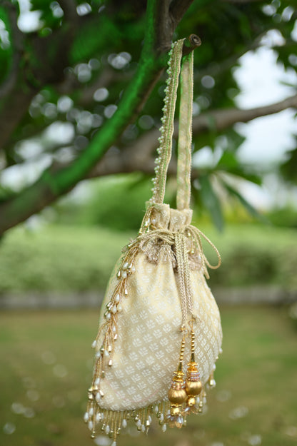 Ivory Pearl Drop Potli