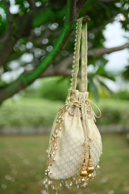 Ivory Pearl Drop Potli