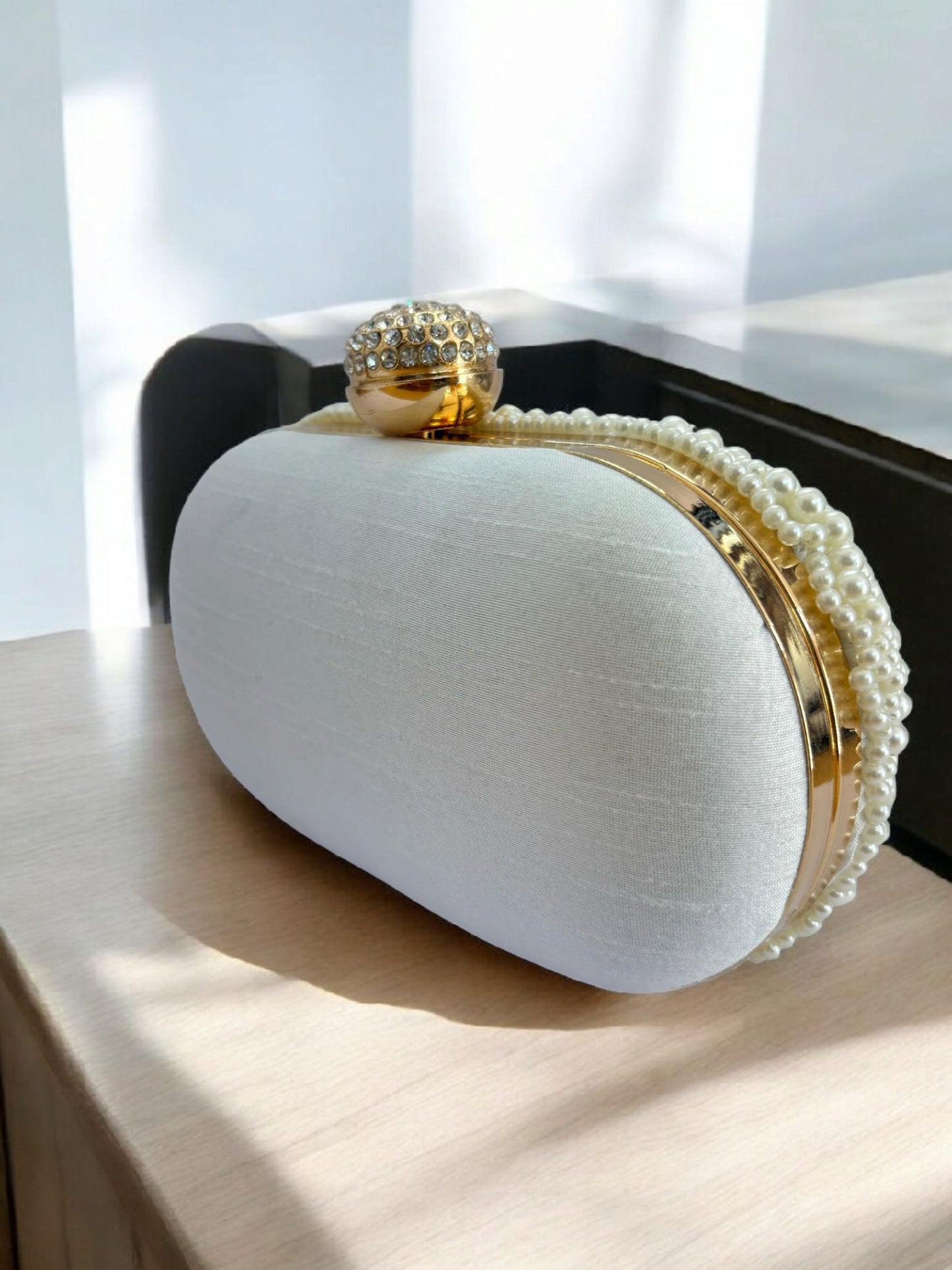 Pearl Radiance Clutch