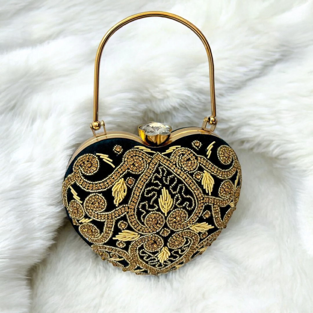 Regal Heart Clutch